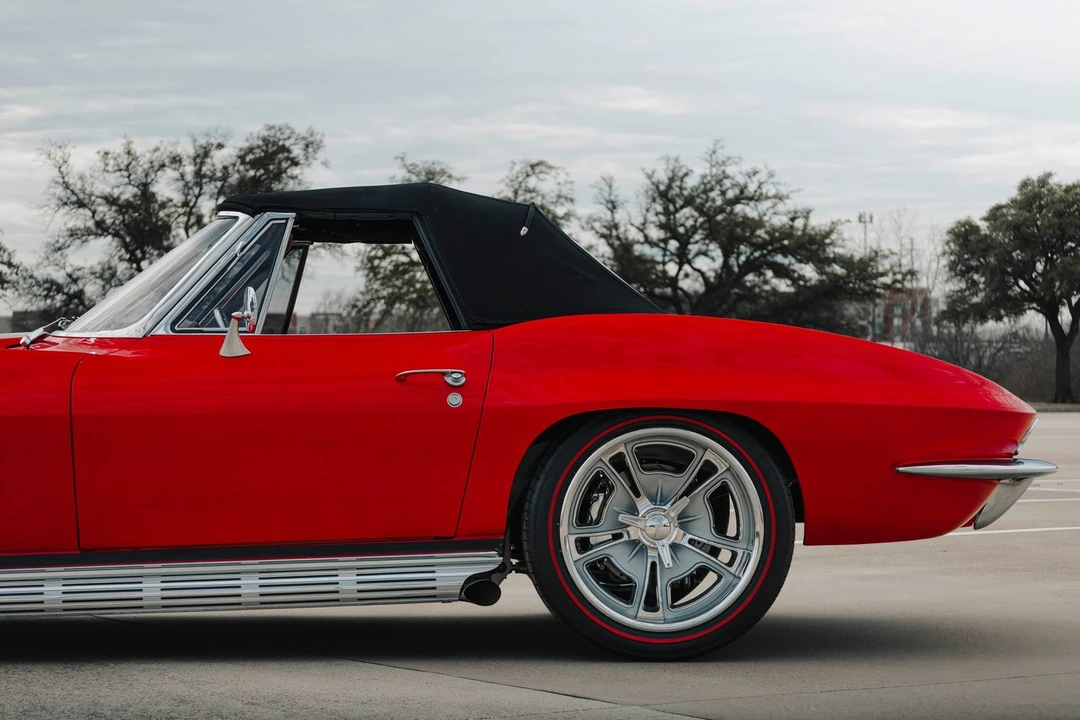 1966 Chevrolet Corvette C2 - Image 4 of 31
