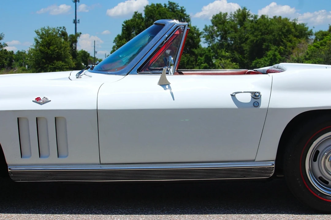 1966 Chevrolet Corvette C2 - Image 30 of 31