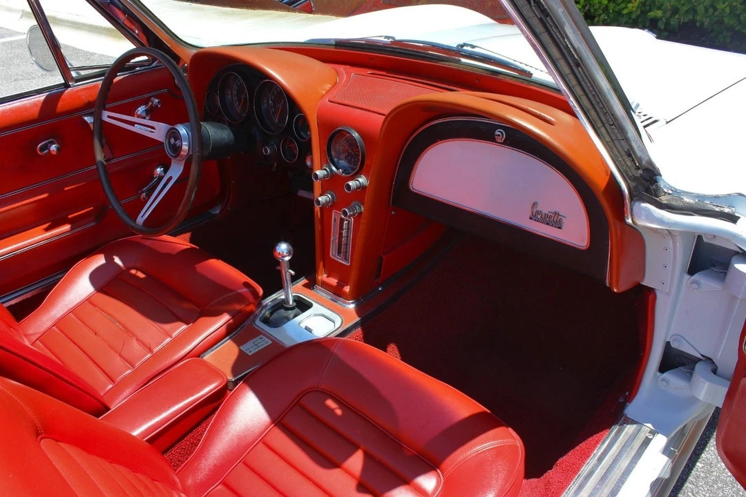 1966 Chevrolet Corvette C2 - Image 15 of 31