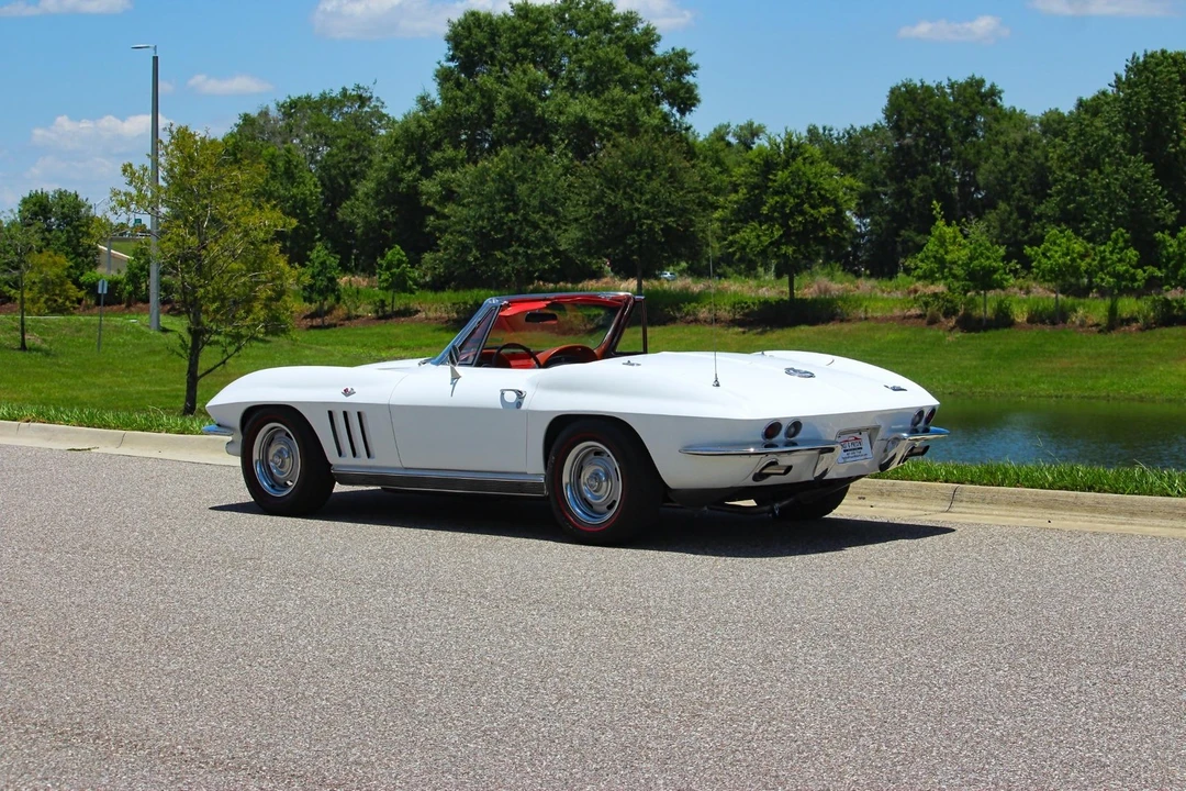 1966 Chevrolet Corvette C2 - Image 22 of 31