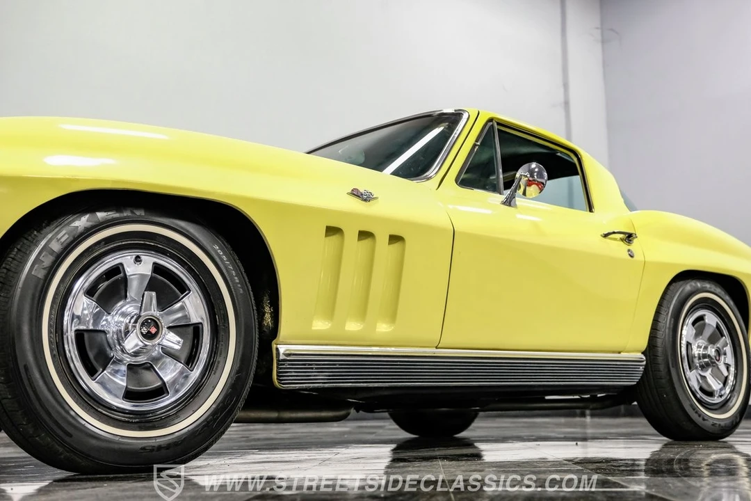 1966 Chevrolet Corvette C2 - Image 23 of 31
