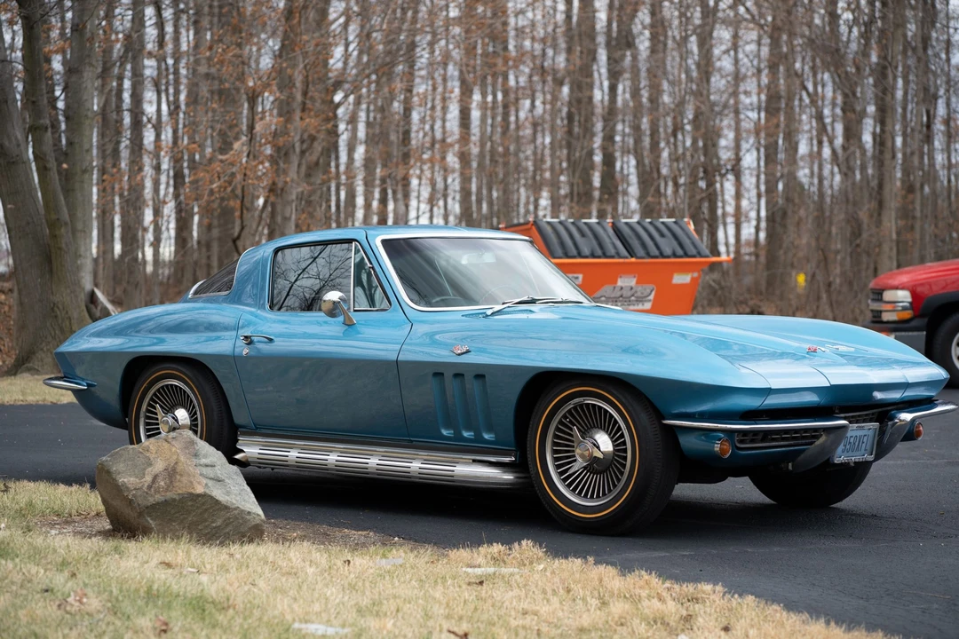 1966 Chevrolet Corvette C2 - Image 5 of 31