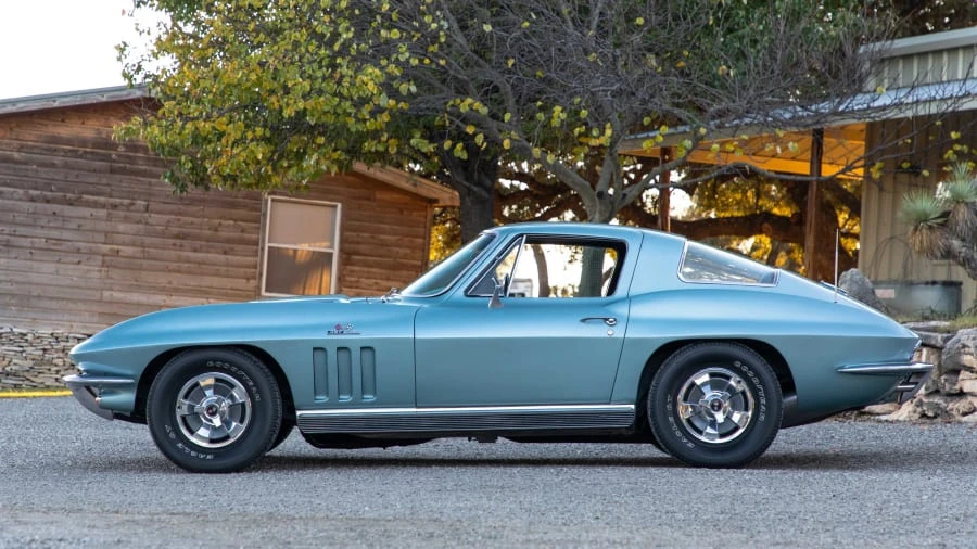 1966 Chevrolet Corvette C2 - Image 2 of 12