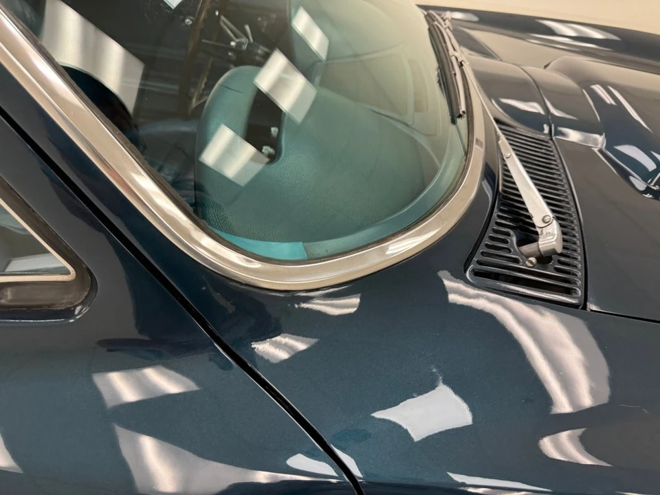 1966 Chevrolet Corvette C2 - Image 30 of 31