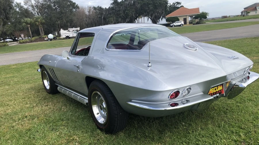 1966 Chevrolet Corvette C2 - Image 10 of 25