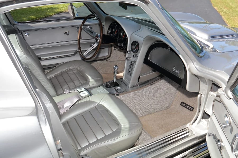 1966 Chevrolet Corvette C2 - Image 15 of 25