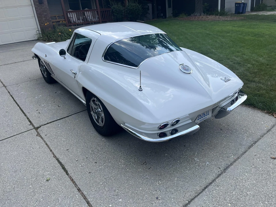 1966 Chevrolet Corvette C2 - Image 20 of 31