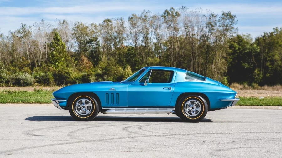 1966 Chevrolet Corvette C2 - Image 2 of 12