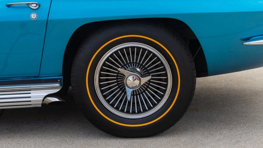 1966 Chevrolet Corvette C2 - Image 19 of 20