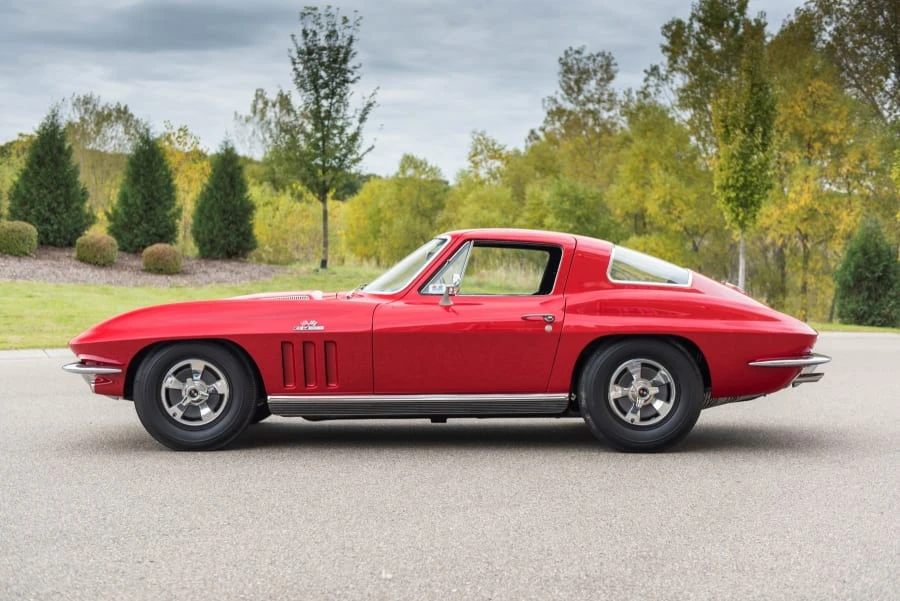 1966 Chevrolet Corvette C2 - Image 2 of 12