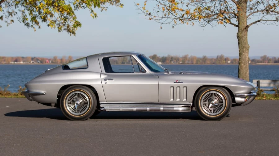 1966 Chevrolet Corvette C2 - Image 2 of 20