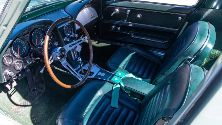 1966 Chevrolet Corvette C2 - Image 4 of 12