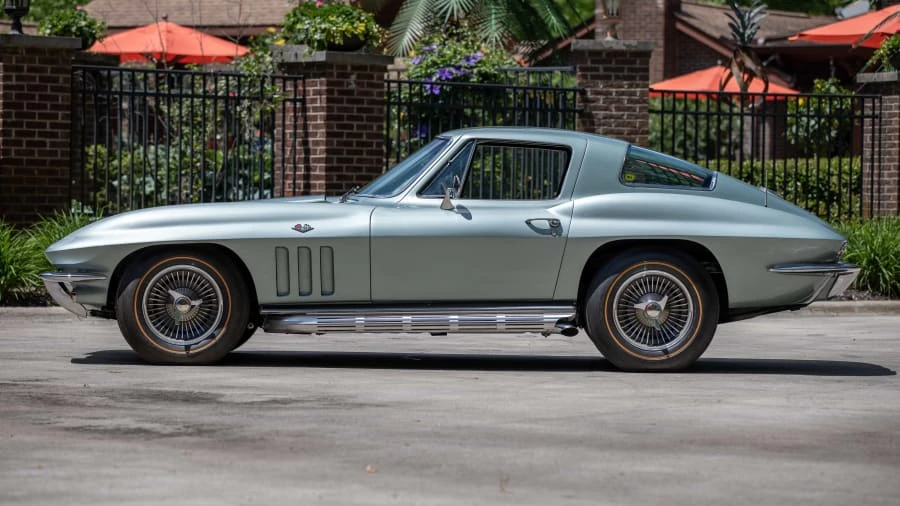 1966 Chevrolet Corvette C2 - Image 2 of 13