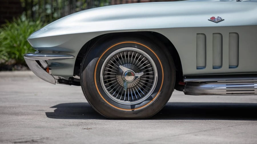 1966 Chevrolet Corvette C2 - Image 10 of 13