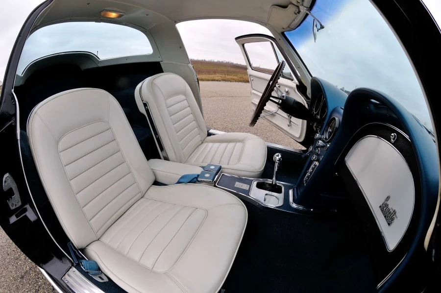 1966 Chevrolet Corvette C2 - Image 11 of 12