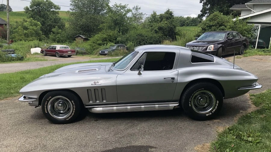 1966 Chevrolet Corvette C2 - Image 11 of 12