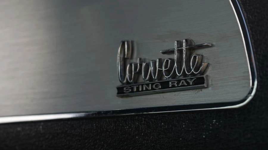1966 Chevrolet Corvette C2 - Image 19 of 21