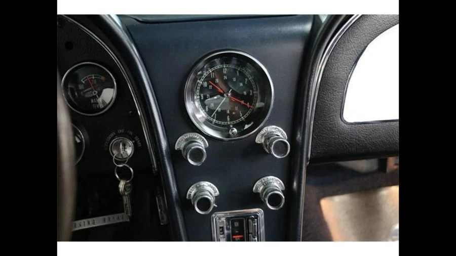 1966 Chevrolet Corvette C2 - Image 7 of 19
