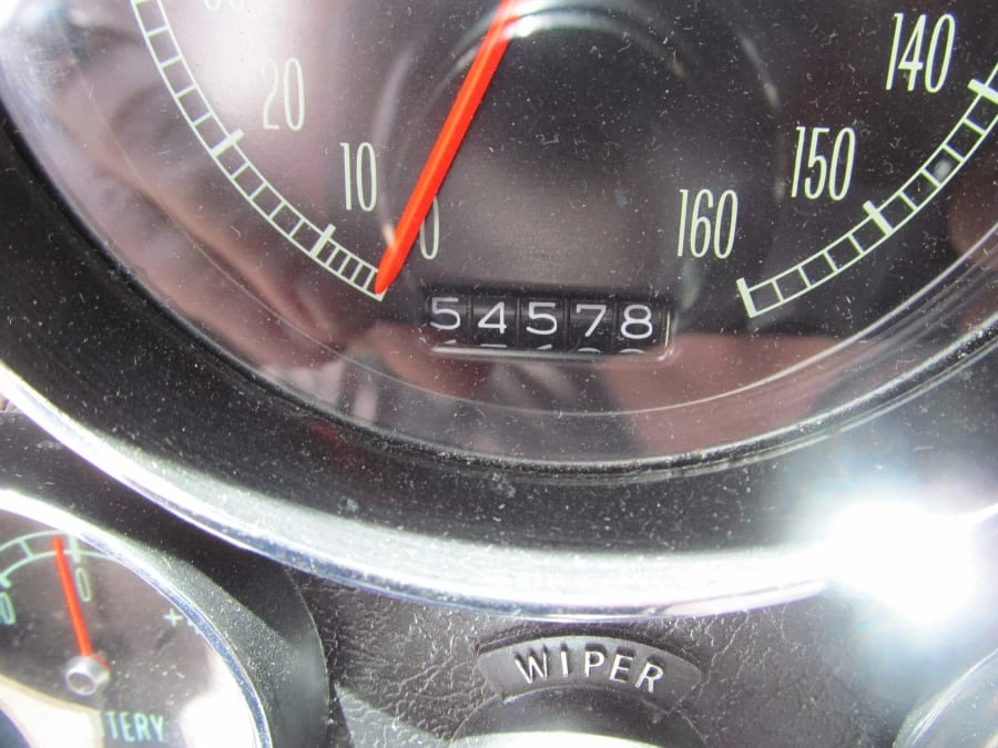 1966 Chevrolet Corvette C2 - Image 4 of 10