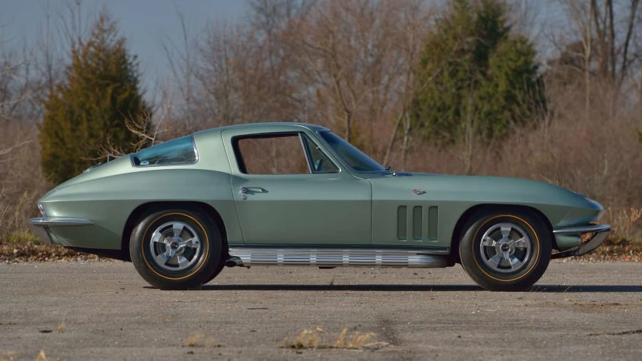 1966 Chevrolet Corvette C2 - Image 2 of 31