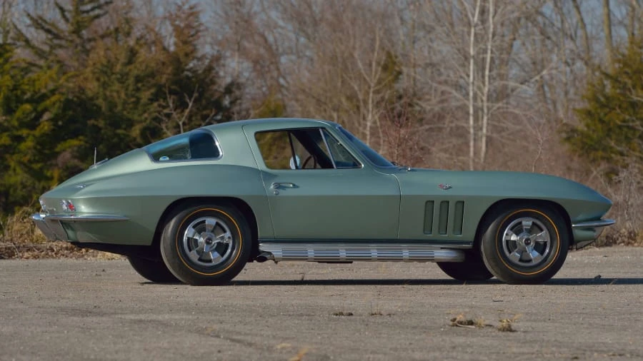 1966 Chevrolet Corvette C2 - Image 25 of 31