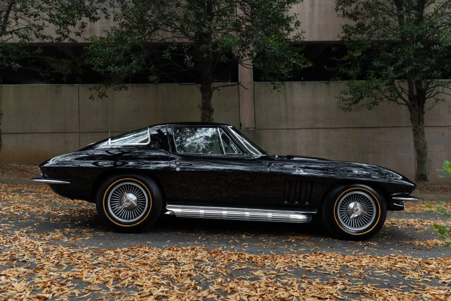 1966 Chevrolet Corvette C2 - Image 2 of 31