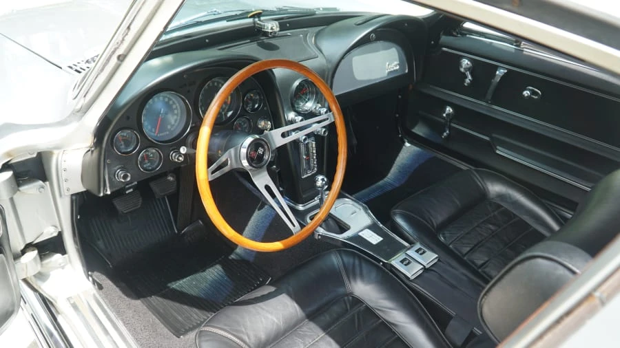 1966 Chevrolet Corvette C2 - Image 16 of 31