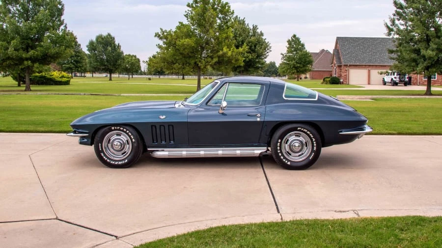 1966 Chevrolet Corvette C2 - Image 15 of 31