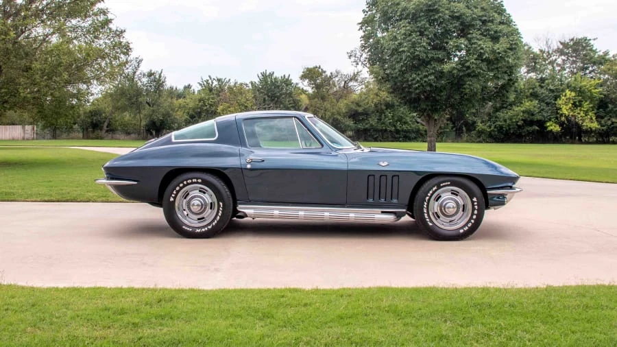 1966 Chevrolet Corvette C2 - Image 27 of 31