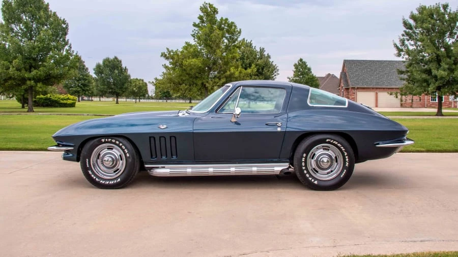 1966 Chevrolet Corvette C2 - Image 19 of 31