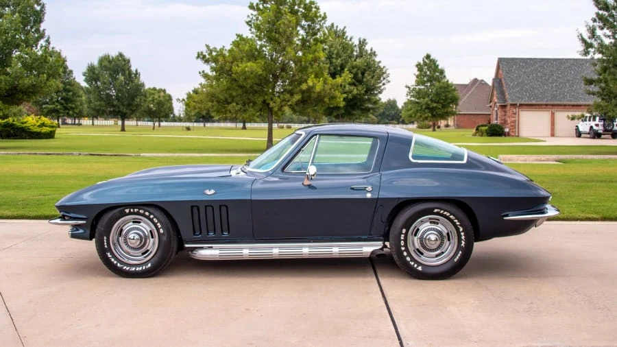1966 Chevrolet Corvette C2 - Image 18 of 31