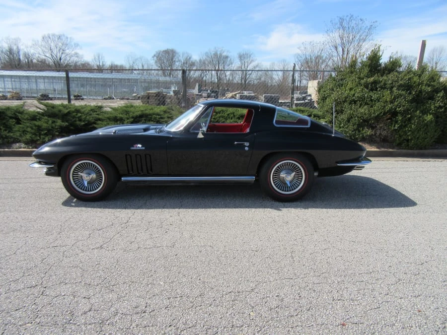 1966 Chevrolet Corvette C2 - Image 2 of 11