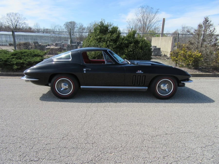 1966 Chevrolet Corvette C2 - Image 10 of 11