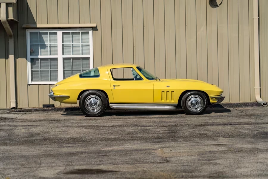 1966 Chevrolet Corvette C2 - Image 2 of 22
