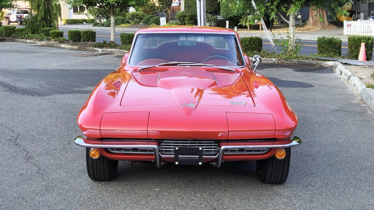 1966 Chevrolet Corvette C2 - Image 7 of 24