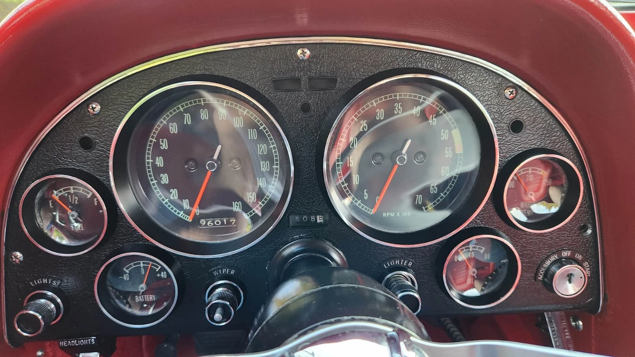 1966 Chevrolet Corvette C2 - Image 12 of 24