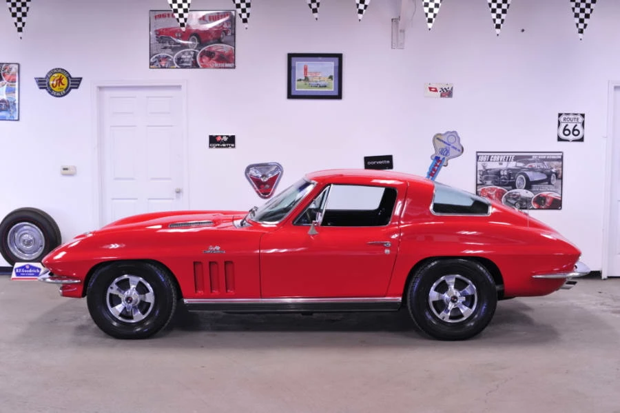 1966 Chevrolet Corvette C2 - Image 2 of 12