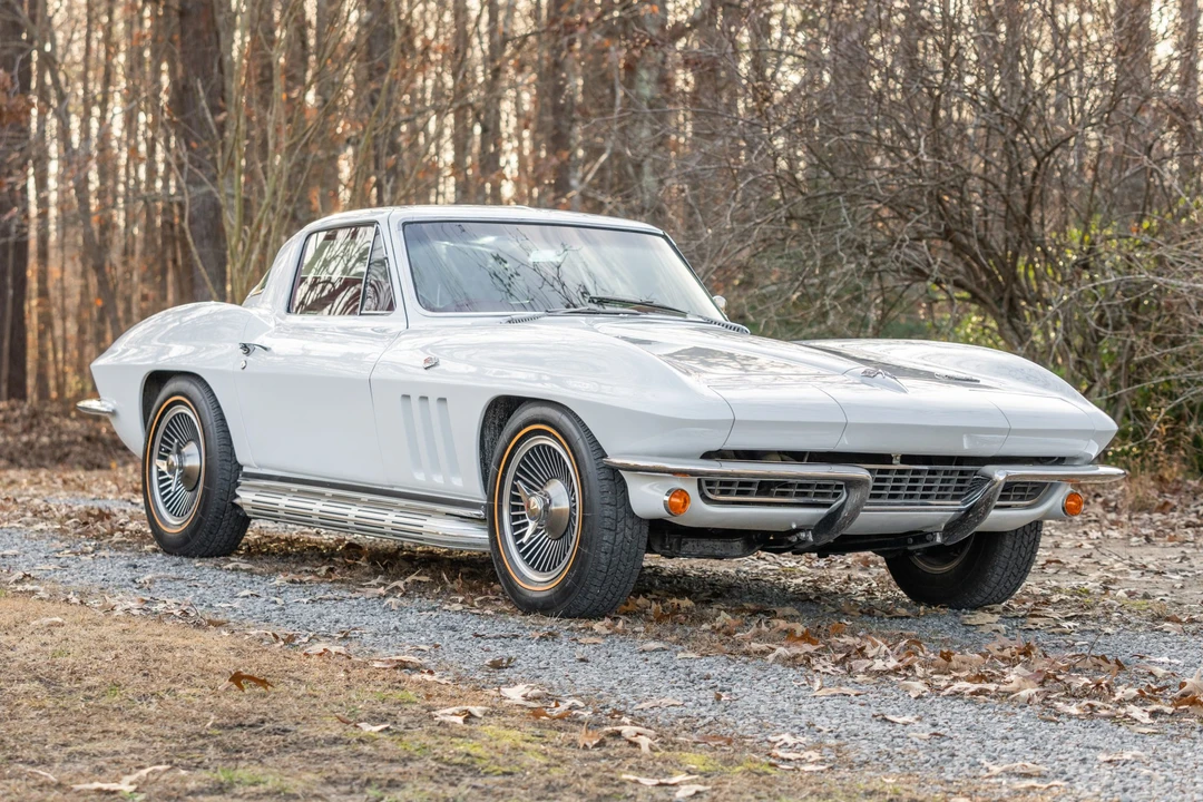 1966 Chevrolet Corvette C2 - Image 4 of 31