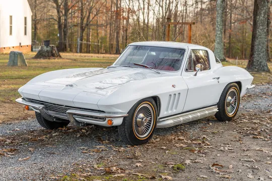 1966 Chevrolet Corvette C2 - Image 2 of 31
