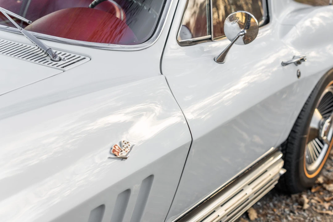 1966 Chevrolet Corvette C2 - Image 18 of 31