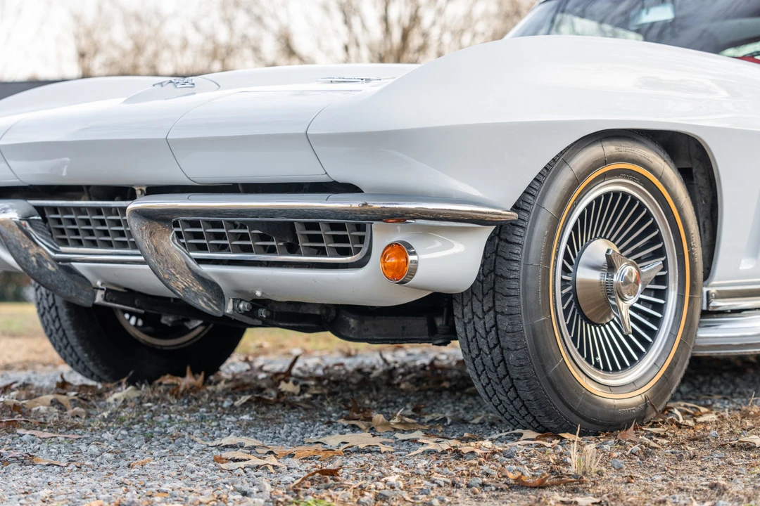 1966 Chevrolet Corvette C2 - Image 13 of 31