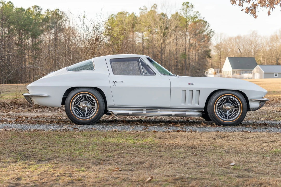 1966 Chevrolet Corvette C2 - Image 5 of 31