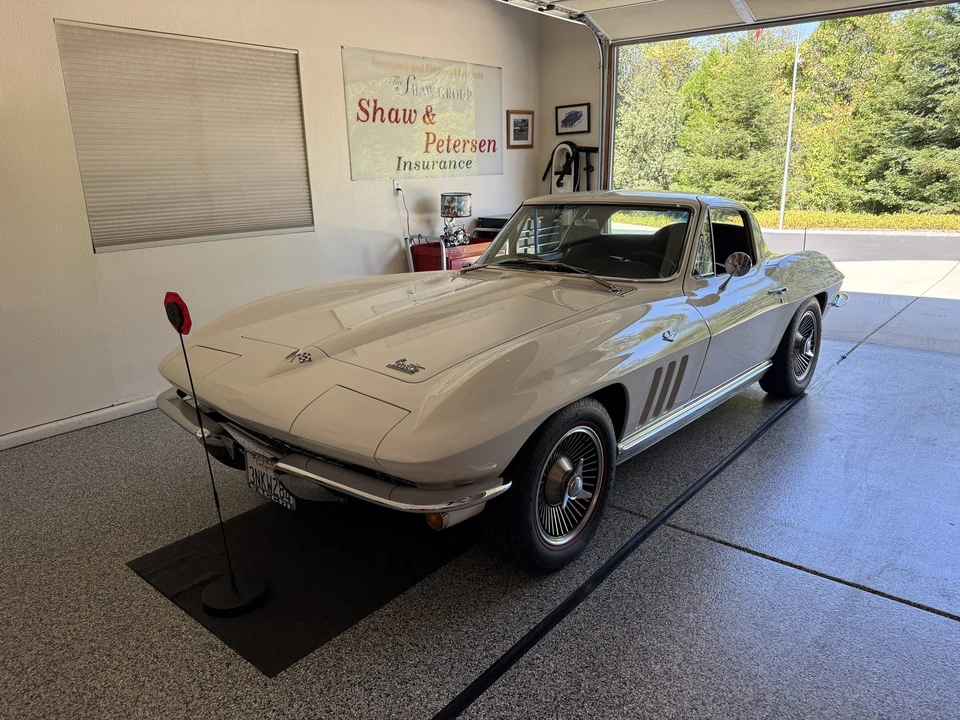 1966 Chevrolet Corvette C2 - Image 25 of 31