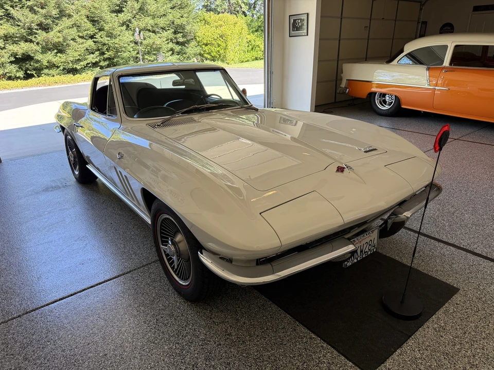 1966 Chevrolet Corvette C2 - Image 31 of 31
