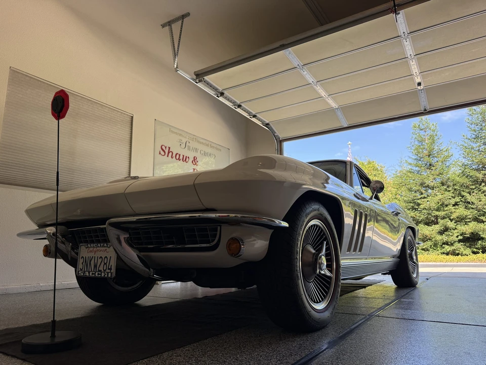 1966 Chevrolet Corvette C2 - Image 27 of 31