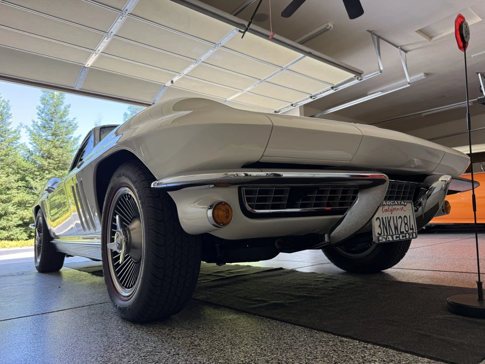 1966 Chevrolet Corvette C2 - Image 30 of 31