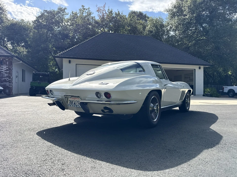 1966 Chevrolet Corvette C2 - Image 16 of 31