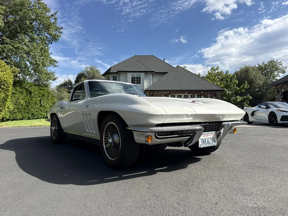 1966 Chevrolet Corvette C2 - Image 8 of 31