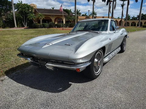 1966 Chevrolet Corvette C2 - Image 2 of 31