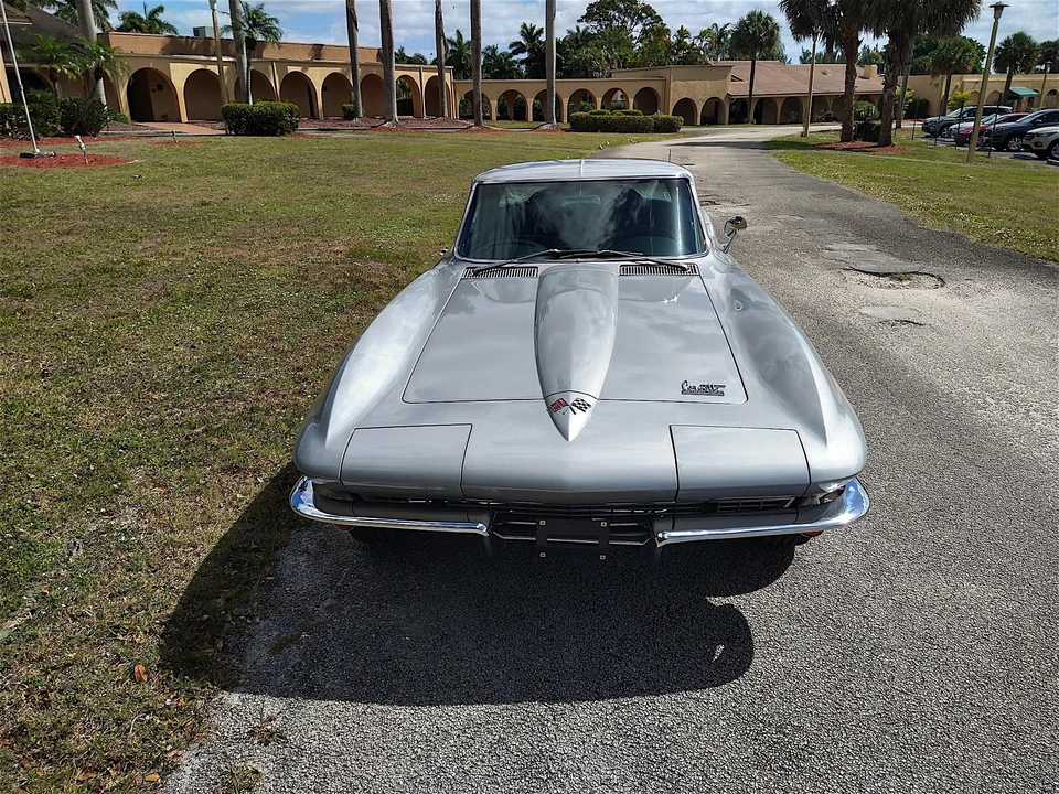 1966 Chevrolet Corvette C2 - Image 17 of 31